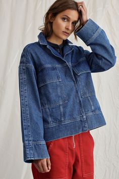 Moda Denim, Mode Kimono, Denim Projects, 2018 Fashion, Jeans Diy, Denim Details, Denim Jacket Women, Fashion Show Collection