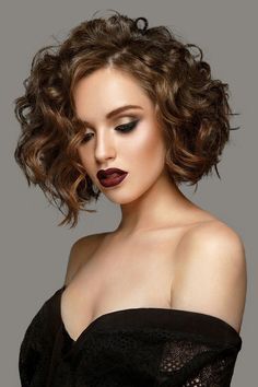 Bob Haircut Curly, Brown Curly Hair, Curly Bob Hairstyles, Curly Hair Cuts, Short Curly Hair, Great Hair, Curly Hair Styles Naturally