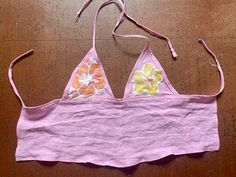 Easy Sewing Ideas For Beginners Clothes, Diy Tops Sewing, Bathing Suit Pattern Sewing, Sewing Clothes Ideas Inspiration, Sewing Thrifted Clothes, Handmade Top Sewing, Sewing Projects Tops, Sewed Tops, Cute Tops To Sew