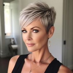 Over 40 Short Hairstyles, Hairstyle For Women Over 40, 2024 Haircuts, Interesting Hair, Hairstyle For Women, Fine Straight Hair, Bob Haircut For Fine Hair