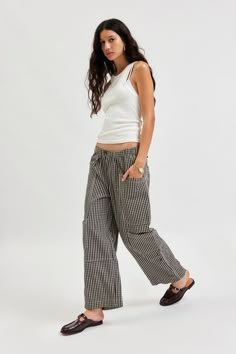 BDG Charlie Gingham Wide-Leg Pant Gingham Pants, Plaid Trousers, Trendy Skirts, Women's Bottoms, Lightweight Pants, Elastic Waist Pants, Gingham Print, Fall 2024, Jeans For Sale