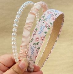 Step into the elegance of the Regency era with our charming Bridgerton 3pc Hairband! This delightful accessory features delicate ribbons, capturing the romantic essence of a Bridgerton garden party. Perfect for adding a touch of vintage charm to your summer wardrobe, this hairband is both cute and summery, making it ideal for tea parties, garden gatherings, or a leisurely stroll in the park. The comfortable, lightweight design ensures it stays in place while keeping you cool and stylish. Embrace Bridgerton Tea Party, Simple Fabric, A Girl Like Me, Style Headband, Ruffles Fashion, Estilo Boho, Hair Accessories Headbands, Vintage Charms, Garden Party