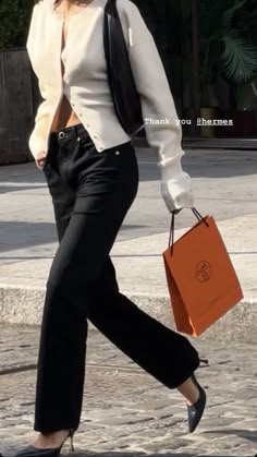 Old Money Outfit Women, Casual Women Outfits, Old Money Look, Old Money Outfit, Money Outfit, Sofia Richie, Autumn Outfits, Quiet Luxury