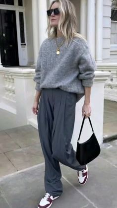 Gray Flowy Pants Outfit, Grey Trousers Street Style, Gray Sweater Black Pants Outfit, Grey Wide Leg Pants Outfits Casual, Business Casual Grey Pants Outfit, Grey Wide Trousers Outfit, Wide Leg Grey Trousers Outfit, Light Grey Pants Outfit For Work Women, Gray Trousers Outfit Women Work