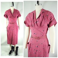 "This Dress Features: Berry-pink colored fabric with blue and white abstract print Collared neckline Piping details around the bust with gathered fabric that gives this a sort of \"shelf bust\"  Cuffed sleeves Matching belt with adjustable holes Rayon/cotton construction Label:None Garment Measurements:  Bust - 37\" Waist - 28\"  (Belt holes adjust down to 27\") Hips - 37\" Total length - 42\" Back collar to waist - 15\" * Condition: Great condition, with two faint yellowish stains on the should 1940s Evening Dresses, Berry Dress, Fashion Decades, Vintage Retro Clothing, Fashion 1940s, Dresses 40s, Pink Berry, 1940s Dresses, Blue And White Dress