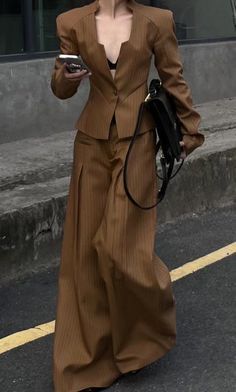 Mode Hippie, Moda Vintage, Mode Inspo, Style Mistakes, Wide Pants, Suit Fashion, Looks Style, Mode Inspiration