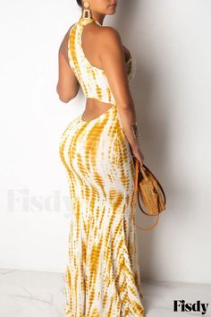 Fisdy - Vestidos rectos de cuello halter con estampado amarillo y blanco y diseño ahuecado Perfect Spring Outfit, Straight Clothes, Floral Halter Dress, Casual Wear Dress, Dye Dress, Tie Dye Maxi Dresses, Tie Dye Maxi, Sleeveless Long Dress, فستان سهرة