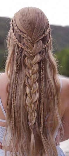 Heart Hairstyles, Prom Braid, Fishtail Braid, Prom Hairstyles For Long Hair, Bohemian Hairstyles, Heart Hair, Sopot, Braid Hairstyles