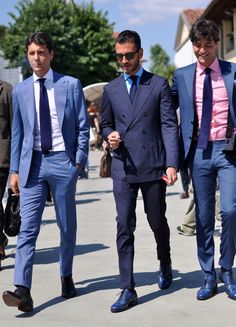 Men’s Suits Inspiration | MenStyle1- Men's Style Blog Shades Of Blue Suits For Men, Suits And Ties, Style Anglais, Mens Fashion Blog, Mens Fashion Inspiration, Best Mens Fashion, Mens Style Guide