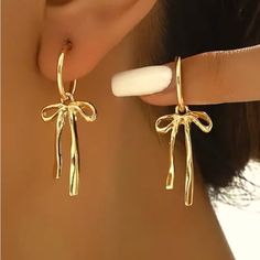 Very Cute Dainty Bow Earrings Jewelry Gold Earrings, Holiday Accessories, Hoco Earrings, Gold Party Earrings, Earrings Set, Bow Earring, Bow Gold Earrings, Dainty Gold Earrings With Bow, Bow Earrings Gold