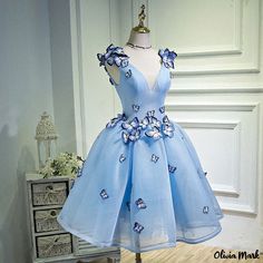 Olivia Mark - Evening Gown: Elegant Long Dress for Hosting, Performances, in Slim Fit Red Banquet Party Dress Blue Graduation Dresses, Butterfly Outfit, Junior Homecoming Dresses, Mode Ulzzang, Homecoming Formal Dresses, Cute Homecoming Dresses, Elegant Ball Gowns, Light Blue Dress, Tulle Homecoming Dress