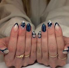 Slay Nails, Orchid Nails, Nail Flower, Navy Nails, Hippie Nails, Simple Gel Nails, Minimal Nails, Basic Nails, Vibrant Nails