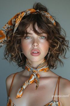 Creative Photoshoots, Dream Face, Makeup Secret, Curly Bangs, Bangs Curly, Long Bangs, Curly Hair With Bangs, Beauty Shots, Summer Hair Color