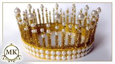 Lace Crowns, Beaded Jewelry Tutorials, Carnival Costumes, Gold Crown, Tiaras And Crowns, Jewelry Tutorials, Creative Crafts, Bead Crafts, Beaded Flowers