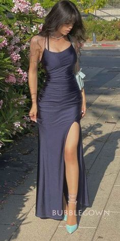 Silk Dresses For Prom, Cute Prom Dresses Blue, Silk Navy Blue Dress, Formal Prom Dresses Classy, Blue Hoco Dress Aesthetic, Hoco Long Dresses, Prom Aesthetic Dresses, Blue Satin Dress Outfit, Dream Prom Dresses