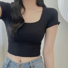 Outfit With Black Crop Top, Clothes Korean Style, Korean Girl Fashion, Ulzzang Fashion, Kpop Fashion Outfits, Curvy Outfits, Teenage Fashion Outfits, Edgy Outfits