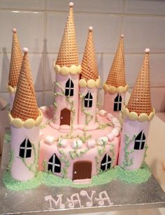 a cake that is shaped like a castle