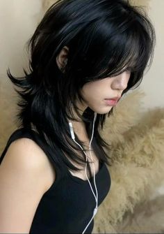 Straight Haircut Ideas, Pretty Hair Cuts, Short Scene Hair, Hair Inspiration Long, Hair Color Streaks, Hair Stylies, A Haircut, Scene Hair