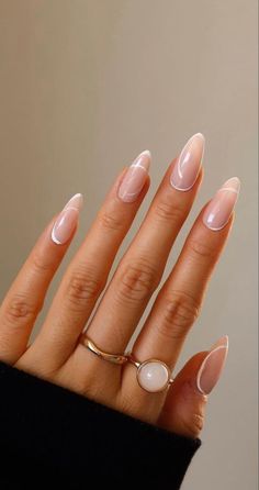 Abstract French Nails Almond, Oval Bridal Nails, Simple French Nail Designs, Abstract French Manicure, Engagement Nails, Nagellack Trends, Classy Acrylic Nails