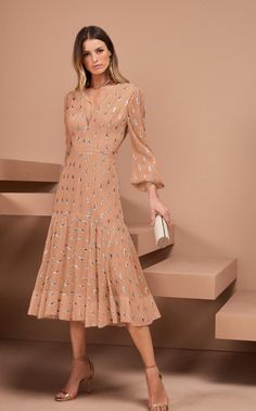 Dress For Older Women Over 50 Classy, Trending Dress Styles, Trending Dress, Simple Fall Outfits, Ootd Dress, Muslimah Fashion Outfits