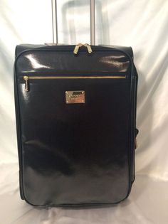 VICTORIA'S SECRET SUPERMODEL ESSENTIALS BLACK SUITCASE WHEELIE LUGGAGE BAG~NWT #VictoriasSecret White Suitcase, Black Suitcase, Suitcase Travel, Pink Collection, Luggage Bag, Suitcase Traveling, Luggage Accessories, Tote Purse, Leather Patches