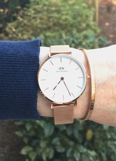 Daniel Wellington Classic Petite Melrose watch Daniel Wellington Classic Petite, Dw Watch, Classy Yet Trendy, Daniel Wellington Watch, Trendy Watches, Swiss Army Watches, Stylish Watches, Kids Watches, Deepika Padukone