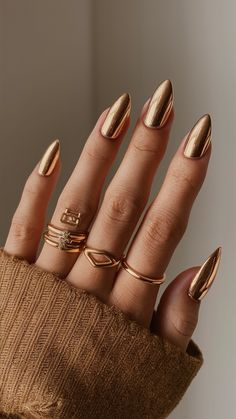 #Nye_Nails #Minimal_Nails_Art #Wedding_Nails_French #Nagellack_Trends Latest Nail Designs, Minimal Nails Art, Wedding Nails French, Nagellack Trends, Fancy Nails Designs, Nagel Tips, Minimal Nails, Almond Nails Designs, Wedding Nails Design