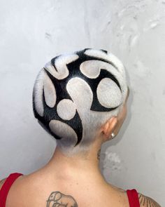 Bleach Buzz, Buzzcut Designs, Buzzcut Ideas, Tattoo Hair, Hair Color For Dark Skin, Shaved Designs, Cool Hair Designs, Hear Style