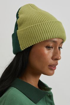 two tone organic cotton beanie Early Fall Outfits, Cotton Beanie, Outfits Petite, Current Fashion, 2022 Trends, Outfits 2022, Outfits Fall, Indie Outfits, Current Fashion Trends