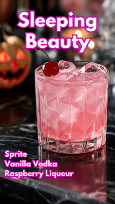 Sleeping Beauty Cocktail Iced Drinks Recipes, Bartender Drinks, Pretty Alcoholic Drinks, Summer Drinks Alcohol, Raspberry Liqueur, Liqueurs Recipes, The Sleeping Beauty, Yummy Alcoholic Drinks, Amazing Food Decoration