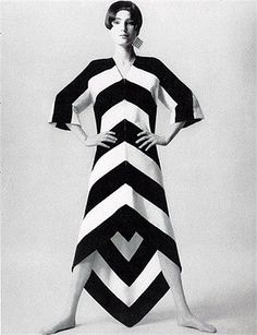 Benedetta Barzini, photo by Ugo Mulas, Vogue Italia, June … | Flickr Vogue Archive, Geometric Fashion, High Fashion Photography, Swinging Sixties, Sixties Fashion, Black White Dress, 1960s Fashion, Vogue Italia