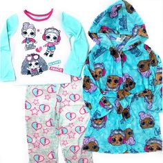 L.O.L Surprise! 3-Piece Fleece Pajama Set With Hooded Bathrobe. Pajama Top Has A Crew Neckline For Easy On And Off. Bottoms Are Ankle Length With An Elastic Waistband. Kids Will Love This Pj Set So Much, They’ll Never Want To Take Them Off! They Are Nwt And Have Never Been Worn. Pajamas, Lol Surprise, Warm, Robe Condition - Nwt Size - 6 Girls Style - Hooded Robe W/2-Piece Set Pajamas Brand - Lol Surprise Description Is Also In Photos Color May Vary With Lighting Please See All Photos For Color, Warm Robe, Hooded Bathrobe, Hooded Robe, Fleece Pajamas, Girls Style, Kids Pajamas