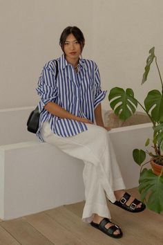 Summer Outfits Quiet Luxury, Airport Outfit Summer, Luxury Outfit, Scandi Fashion, Casual Chic Outfits, Looks Jeans, Dinner Outfits, Quiet Luxury, Casual Chic Outfit