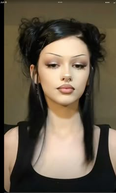 Hairstyles Goth, Emo Goth Aesthetic, Paznokcie Hello Kitty, Dark Makeup Looks, Punk Makeup, Alt Makeup, Alternative Makeup, Ethereal Makeup, Emo Makeup