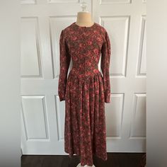 Great Condition, Vintage. Size Us 10, Uk 14 Laura Ashley Dresses, Vintage Laura Ashley, Laura Ashley Dress, Dresses Vintage, Laura Ashley, Floral Dress, Vintage Dresses, Colorful Dresses, Size 10