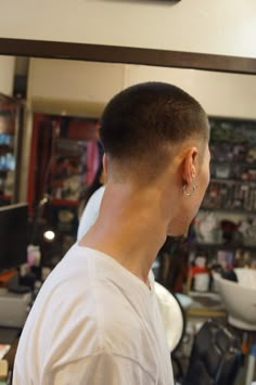 Skinfade Buzzcut Men, Buzzcut Men Fade, Diamond Face Hairstyle, Hair Trends 2015, Mens Haircuts Short Hair