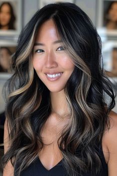 Long Black Hair with a Blonde Money Piece Black Hair With Blonde Highlights Asian, Hairstyles With Blonde Highlights, Black Hair With Blonde Highlights, Butterfly Haircuts, Jack Martin, Hair Elegant, Shaggy Pixie, Black Hair Balayage, Nail Infection