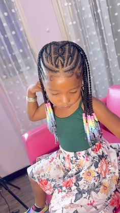 Freestyle CORNROWS x Singles done by @preciiouskids are stunning on this little one 🥰🔥 | #repost | . . #OliveBabies #KidsHair #KidsHairCare #KidsHairProducts #KidsOfIG #BabyOil #HairDetangler #DetanglerForKids #KidSkinCare #BestKidsProducts #KidsWashDay #ExplorePage #ParentLife #Hypoallergenic #ParabenFree #BabyProducts #CurlyBaby #KidsLine Hair Ponytail Styles Natural, Kids Graduation Hairstyles Black, Kid Birthday Hairstyles, Kids Single Braids, Kids Graduation Hairstyles, Kids Lemonade Braids With Beads, Toddler Black Girls Hairstyles Braids, Graduation Hairstyles For Kids, Kid Ponytail Styles