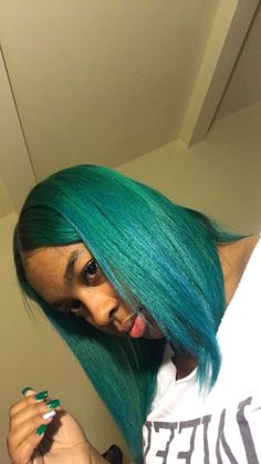 Natural Hair Bob Cut, Sweet Mint, Teal Hair, Hair Streaks, Colored Curly Hair