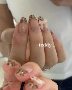 Bear Nails Aesthetic, Douyin Nails Brown, Short Nail Designs Douyin, Douyin Nails Short, Chetta Nails, Bambi Nails, Nail Inspiration Douyin, Syrup Nails, Cute Bear Nails Korean