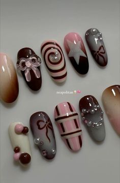 Neopolitan Nails, Retro Nails, Claw Nails, Grunge Nails, Classy Acrylic Nails, Pretty Gel Nails, Soft Nails