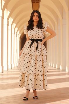 Fitted Polka Dot Maxi Dress With Ruffles, Fitted Polka Dot Ruffled Maxi Dress, Elegant Polka Dot Maxi Dress With Ruffles, Chic Polka Dot Midi Dress With Ruffles, Polka Dot Tiered Dress With Ruffles, Tiered Polka Dot Dress With Ruffles, Polka Dot Dress Outfit, Polka Dot Dress Vintage, Dots Outfit