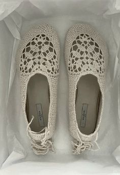 Jeanette Madsen Wishlist Shoes, Knitting Board, Knit Ideas, Fashion Journals, Knit Shoes, Pretty Shoes, Dream Shoes, Knit Fashion, Crochet Accessories