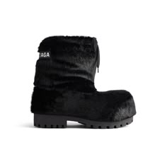 Men's Skiwear - Alaska Low Boot in Black | Balenciaga US Mens Ski Wear, Balenciaga Boots, Fur Snow Boots, Luxury Boots, Black Balenciaga, Faux Fur Boots, Round Toe Shoes, Balenciaga Shoes, Rounded Toe Boots