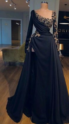 Dress With Jewellery, Cocktail Party Outfit Classy, Party Dress Classy, Evening Dress Long, Classy Gowns, Soiree Dress, A Line Evening Dress, Dress Long Sleeves, Long Sleeve Evening Dresses