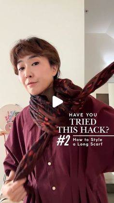 Sara SJ Kim | 📽 Sewing Therapy on Instagram: "#2 | How to Style a Long Scarf  Say goodbye to wrapping scarves endlessly around your neck! How about styling a long scarf in a neat way? I found that it not only looks more polished but also makes wearing outerwear much more comfortable.  If you already know this hack, I’d love to hear your thoughts! If not, give it a try and let me know how it went. And if you have other fun ideas for styling long scarves, share them with me—I’m all ears!  I’ll be adding this series to my story highlights so you can revisit it anytime you like. Feel free to save it, or share it with your besties!  I’m wearing my #sewingtherapyfauxcollar 🤍  #sewingtherapy #saramadeincanada #sewingtherapypattern #beginnerpattern #beginnersewing #styletips #haveyoutriedthis" Sewing Scarves, Style Hacks, Diy Fashion Scarf, Scarf Knots, Tie Scarf, Scarf Top, Fashion Scarf, Scarf Tying