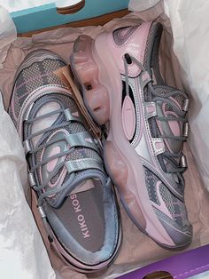 Asics Gel Quantum, Michelle Trachtenberg, Kiko Kostadinov, Shoe Wishlist, Funky Shoes, Aesthetic Ideas, Hysteric Glamour, Shoe Inspo, Aesthetic Shoes