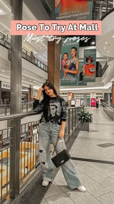 Photoshoot Ideas At Mall, Photoshoot In Mall, Jeans Photo Poses, Mall Photoshoot Ideas, Outfit For Mall, Mall Picture Ideas For Instagram, Mall Outfit Ideas Casual, Poses In Park, Mall Photo Ideas