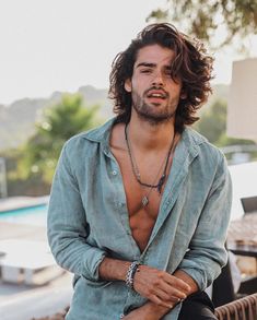 Man With Long Hair, Strong Woman Tattoos, Mens Pomade, Handsome Men Quotes, Wavy Hair Men, Men Haircut Styles, Hair Pomade, Corte De Cabelo Masculino, Curly Hair Men