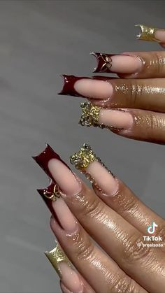 Red Nail Prom, Red Nail Inspo Acrylic, Green And Red Nails, Gold And Red Nails, Red And Gold Nail Designs, Dramatic Nails, Unique Acrylic Nail Designs, Red And Gold Nails, Gold Acrylic Nails